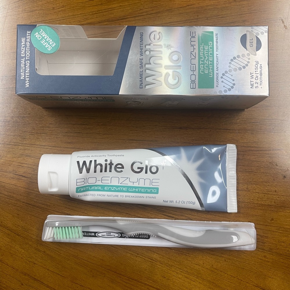 White Glo Bio Enzyme Whitening Toothpaste Gel Fluoride & Deep Clean Brush 5.2 Oz